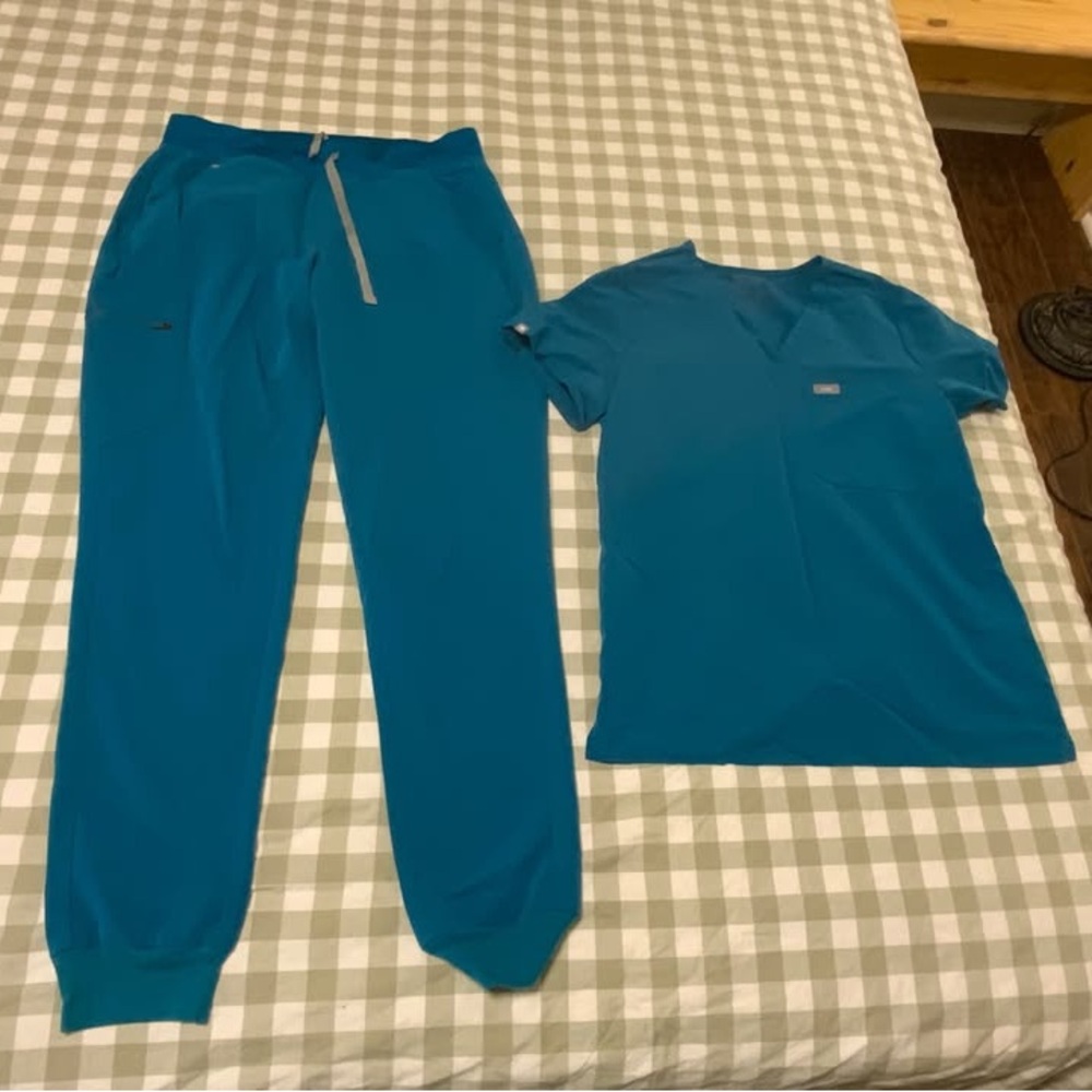 Figs Teal Scrub Jogger Pants and top- Caribbean blue